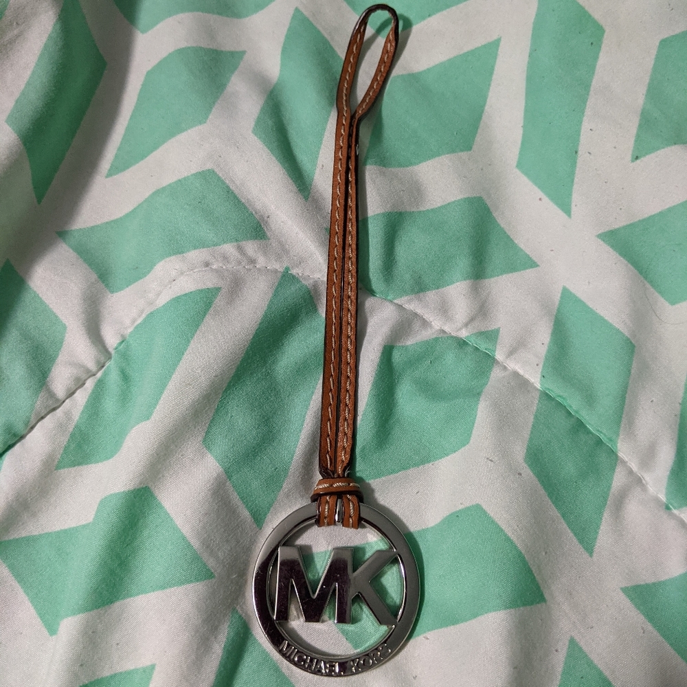 Michael Kors Bag Log Charm